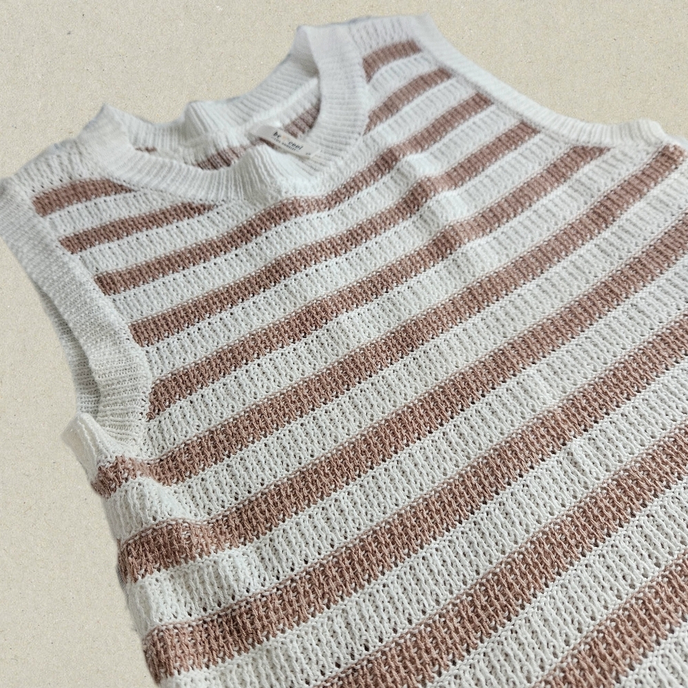 Knit Sleeveless Sweater Top- S/M